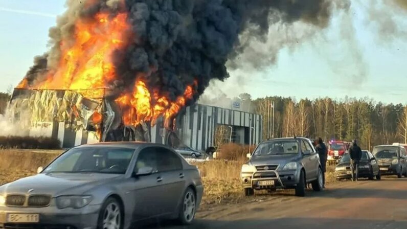 в Латвии сгорел завод по изготовлению дронов
