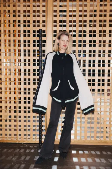 Евгения Медведева с женихом, Стеша Маликова, Елена Летучая и Артемий Лебедев на открытии ресторана Motto Azabu Иванов, Артемий, Мария, Алёна, Михаил, Барышников, Берман, Стеша, Медведева, КушнерКлим, Долидзе, ШипенкоЯн, Яновский, КаминМаксим, ЛиеваПавел, Маргарита, ресторатор, Дмитрий, ЗемскаяМарина, ВикулиныЕкатерина