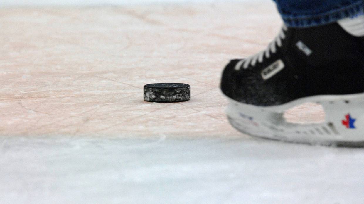 Игрок Сибирской хоккейной лиги Гнездилов умер после матча в Новосибирске