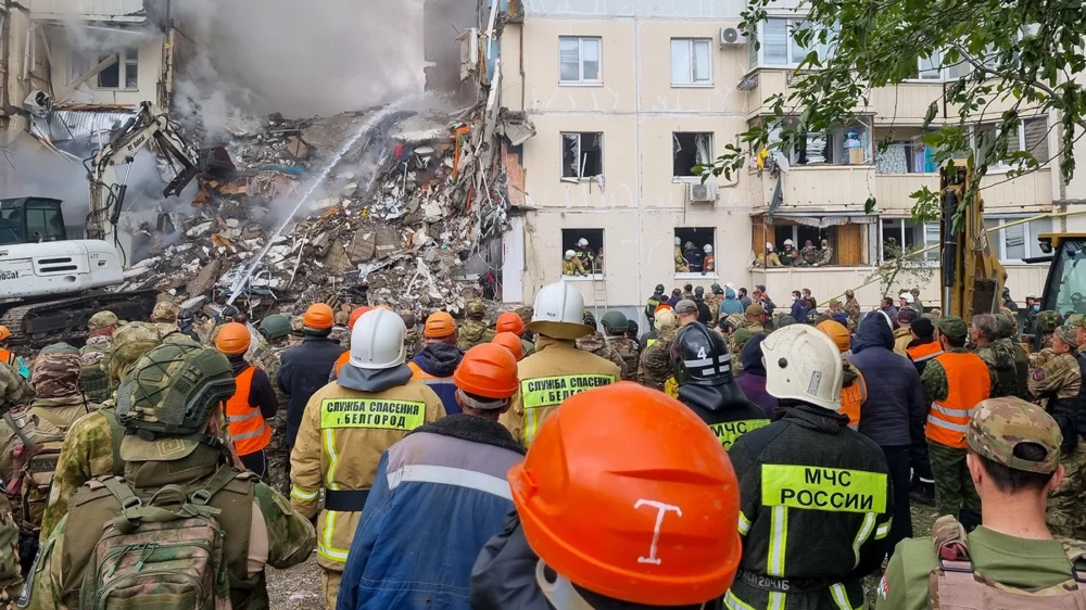 Из руин подъезда многоэтажки в Белгороде достали тела двоих погибших