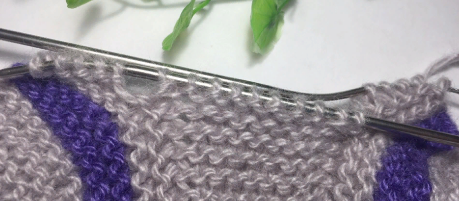 Уютные домашние тапочки всего за один вечер! Вяжем спицами! Уютные домашние тапочки всего за один вечер! Вяжем спицами!