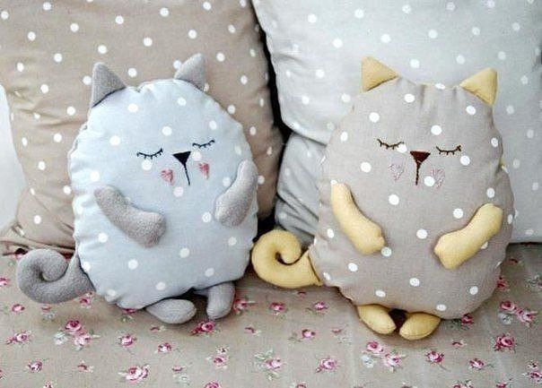 Декоративные подушки-коты вдохновляемся,интерьер