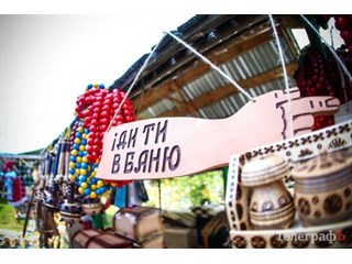 Утопический инфантилизм на фоне Сорочинской ярмарки Утопический инфантилизм на фоне Сорочинской ярмарки украина