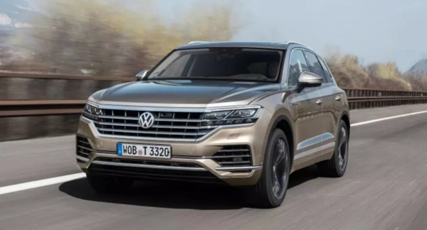 Volkswagen Touareg в РФ получил функцию парковки со смартфона Автомобили