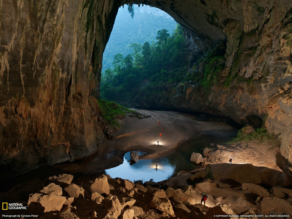 20 потрясающих фотографий пещер