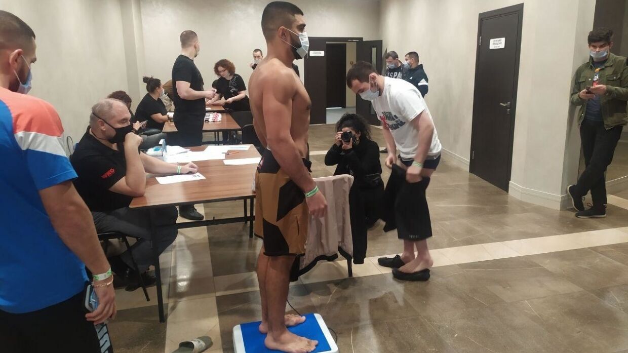 Состоялась процедура взвешивания в рамках турнира MMA в поддержку Шугалея