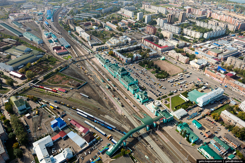 Пп омска. Омск с высоты птичьего полета. Город Омск с высоты птичьего полета. Вокзал город Новосибирск с птичьего полета. Омск улица Дианова с высоты птичьего полета.