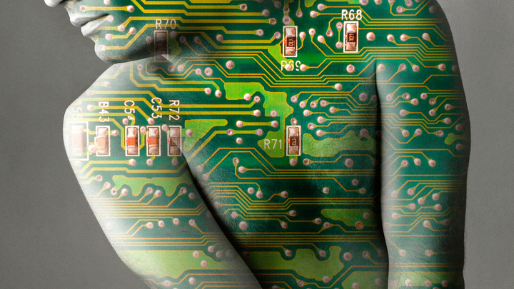 QR ПОД КОЖУ: ИНФОРМАЦИЮ О ВАКЦИНАЦИИ НАЧАЛИ ВЖИВЛЯТЬ. ПОКА ДОБРОВОЛЬНО