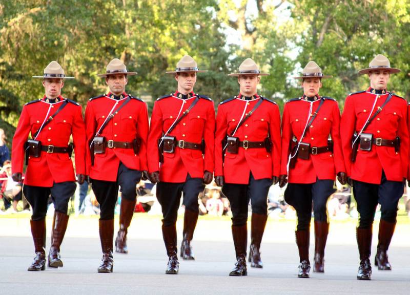 «Маунти» – красномундирная полиция Канады