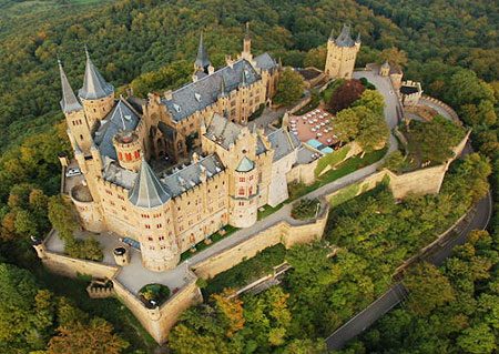 Не Нойшванштайном единым: Гогенцоллерн — возможно, красивейший замок Германии Не Нойшванштайном единым: Гогенцоллерн — возможно, красивейший замок Германии