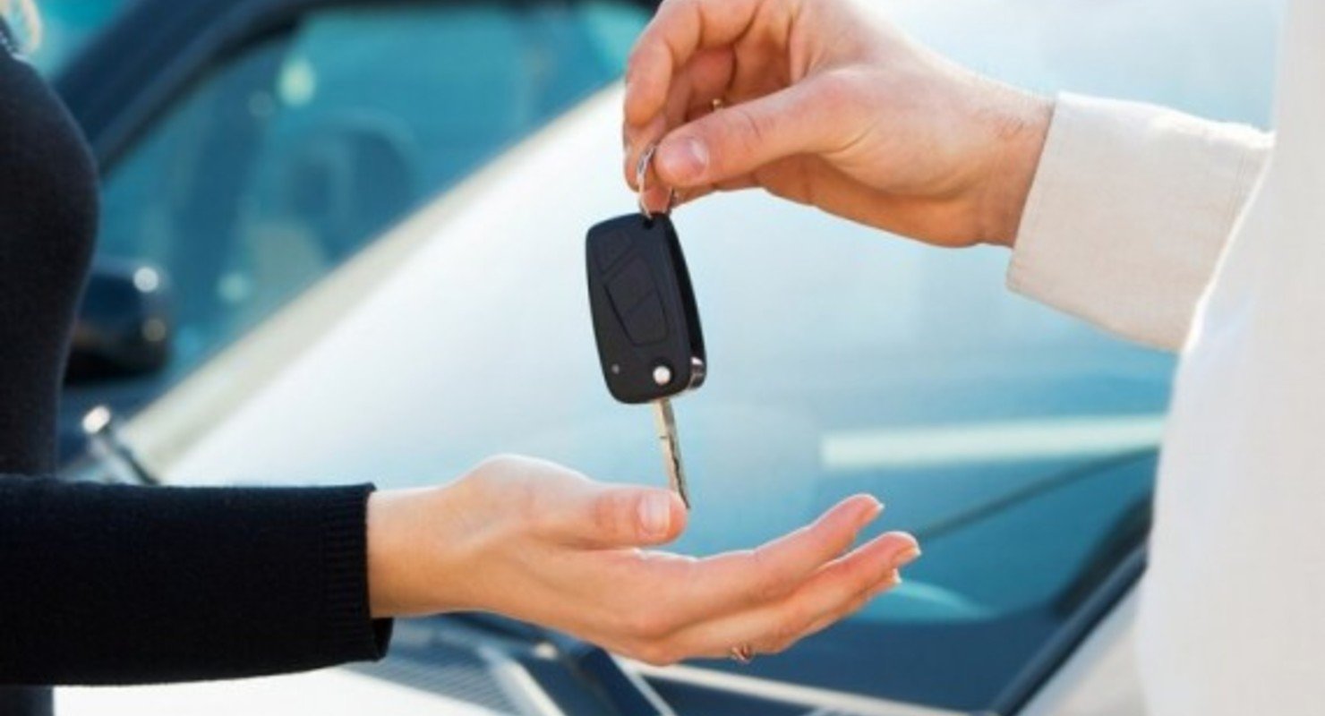 Эксперты зафиксировали резкий рост спроса на аренду автомобилей в РФ