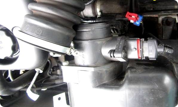 Замена клапана продувки адсорбера Lada Kalina