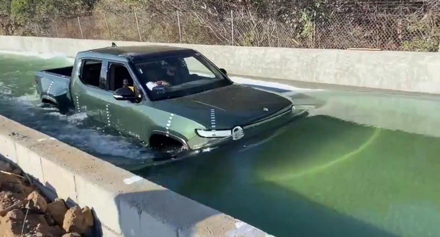 Rivian R1T раскрыл новые возможности на бездорожье