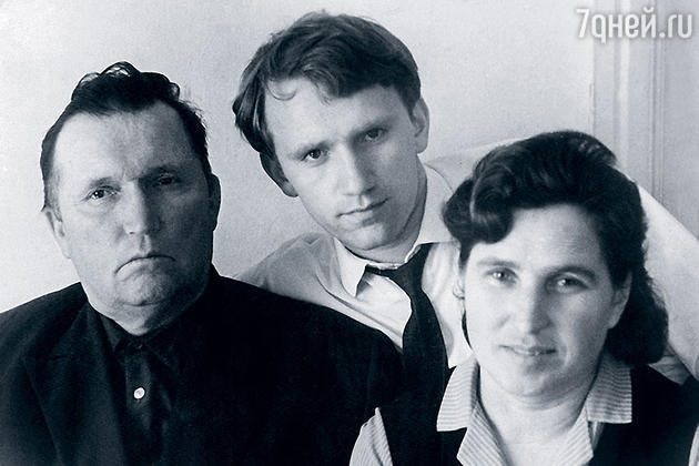 3 брака Валерия Баринова: Как жалость стала любовью и исцелила раненое сердце отца-одиночки актер,Валерий Баринов,кино и тв,наши звезды,шоубиз