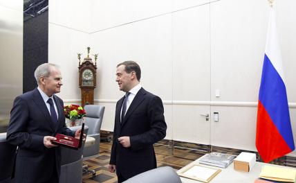 Интрига Путина: Преемник № 1 уходит в минус