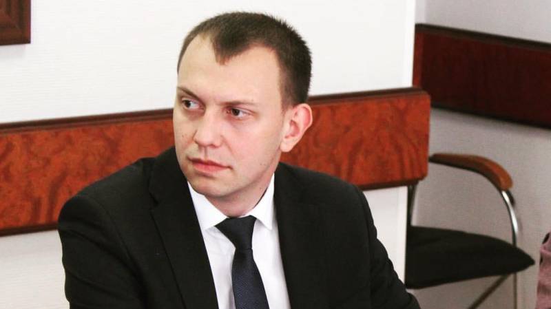 Лишить государственных грантов: Бредихин осудил артистов, выступивших против спецоперации РФ