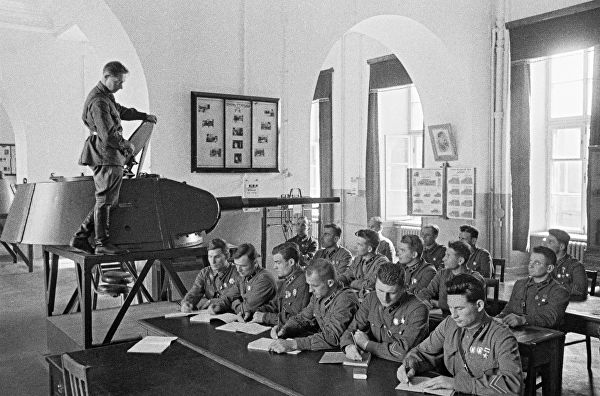Выпускники Военной Академии им. Сталина. Москва, июнь 1941 года