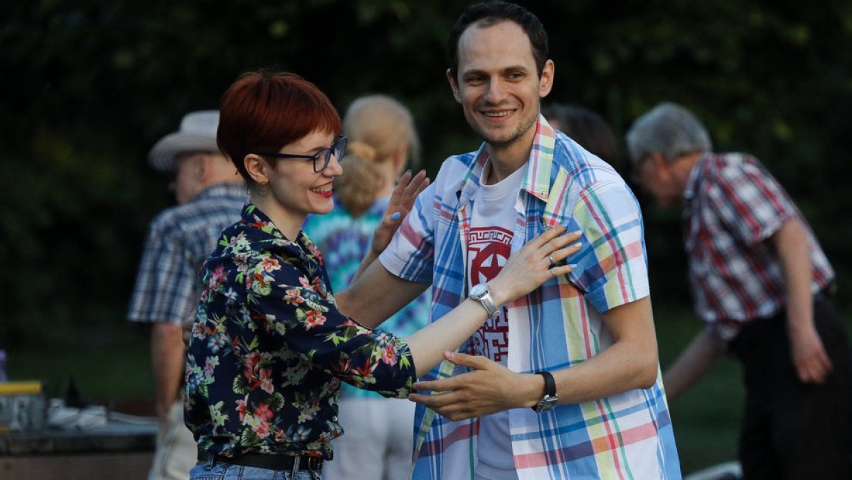 Соотношение числа мужчин и женщин в России подсчитали в Росстате