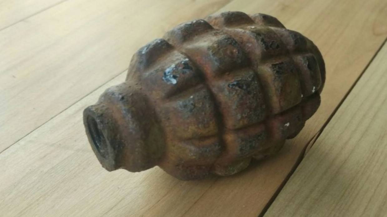 Напоминающий гранату предмет нашли под железнодорожной платформой в Раменском