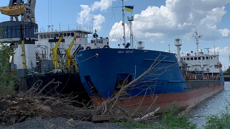 Пираты Черного моря: захват танкера осложнит диалог РФ и Украины
