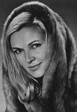 Надежда Чередниченко. Та самая красавица Нина из "Первой перчатки". история кино,кино,киноактеры,художественное кино