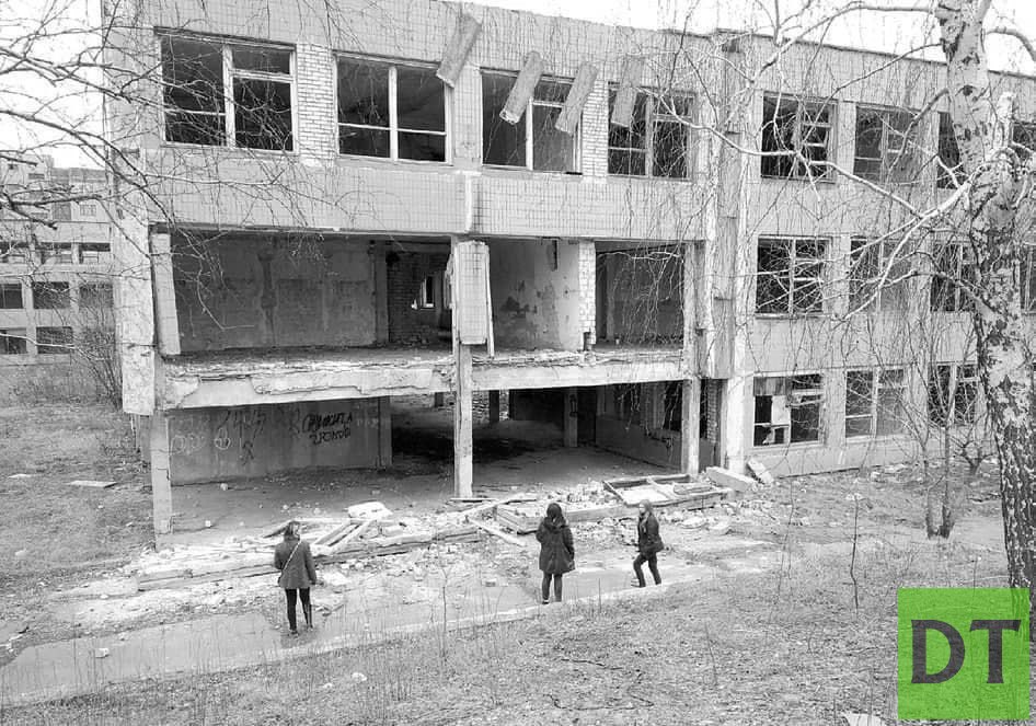 В школе Харцызска обрушились стены