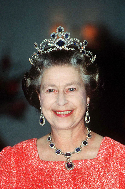 Как носить тиару: 9 правил, которым должны следовать представительницы монархии Монархии