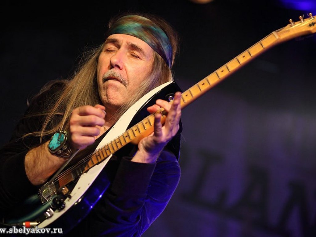 гитарист скорпионс ули. Uli jon roth. Jon roth. Uli jon roth. ули джона рота.