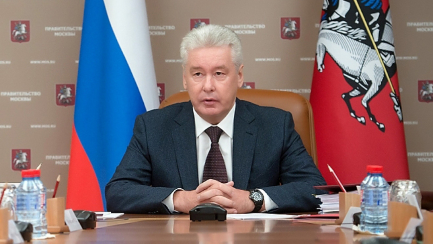 Собянин сообщил о записи ста тысяч россиян на прививку от COVID-19