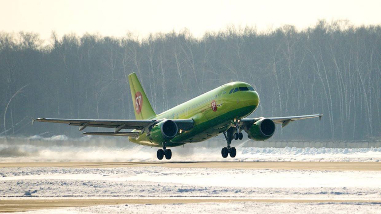 Аварийно севший в Иркутске самолет S7 не прошел противообледенительную обработку