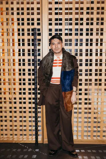 Евгения Медведева с женихом, Стеша Маликова, Елена Летучая и Артемий Лебедев на открытии ресторана Motto Azabu Иванов, Артемий, Мария, Алёна, Михаил, Барышников, Берман, Стеша, Медведева, КушнерКлим, Долидзе, ШипенкоЯн, Яновский, КаминМаксим, ЛиеваПавел, Маргарита, ресторатор, Дмитрий, ЗемскаяМарина, ВикулиныЕкатерина