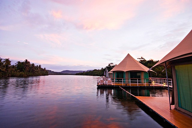 Отель 4 Rivers Floating Lodge (Риверс Флоатинг Лодж), Камбоджа африка