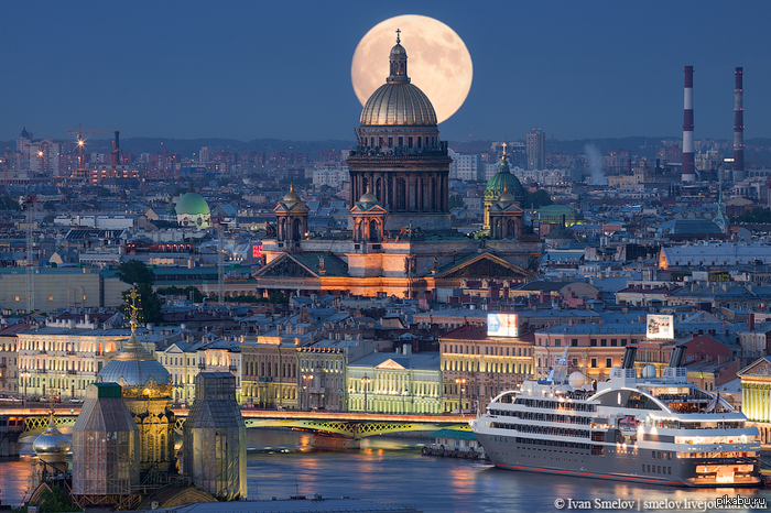 Санкт-Петербург - культурная столица России. Санкт-Петербург - культурная столица России.