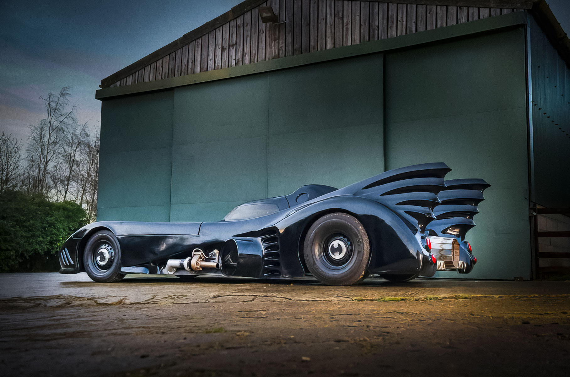 На продажу выставили «Бэтмобиль», на котором можно ездить по дорогам общего пользования Новости