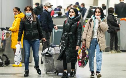 Откуда «Омикрон» придет в Россию — с нашими туристами из Египта, Турции или из Европы?