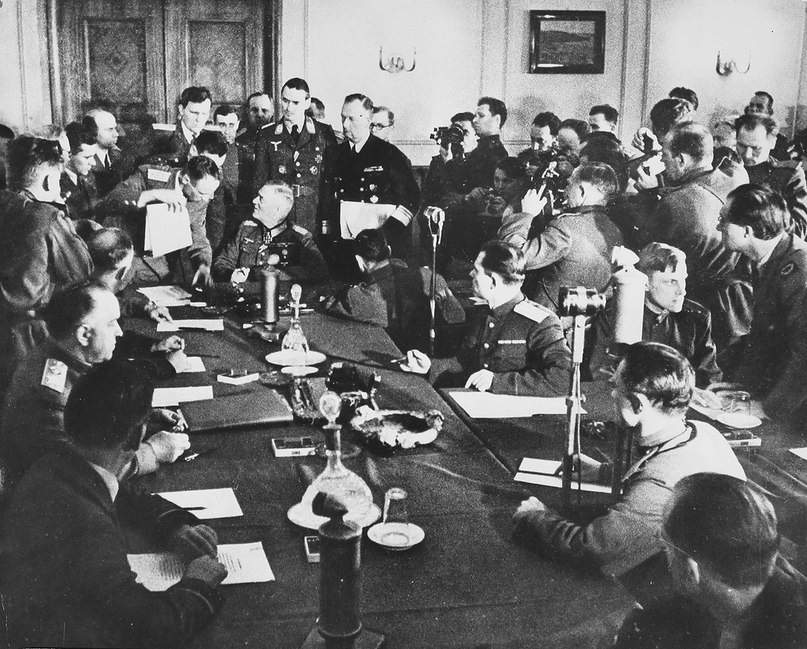 8 мая 1945. Карлсхорст. Акт о безоговорочной капитуляции Германии