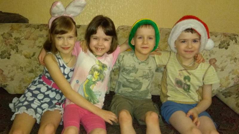 «Главное — любовь и открытость»: мама 18 детей из Мордовии о семье и материнстве