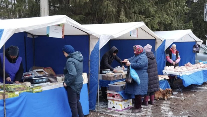 Власти Барнаула успокоили жителей, боящихся ходить на продуктовые ярмарки
