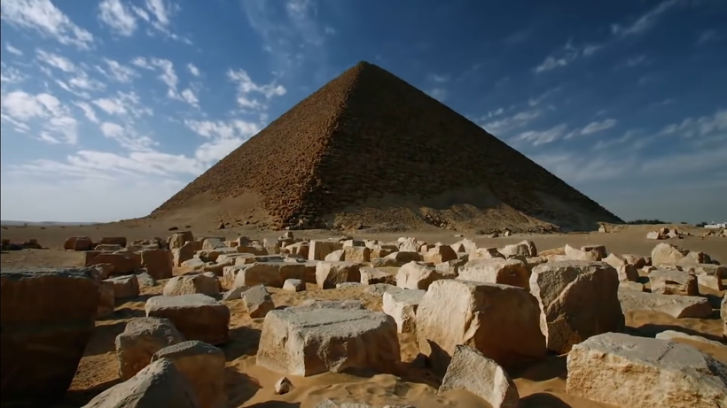 Египетские пирамиды строили не рабы — 8 самых больших обманов в истории интересные факты,история,обман