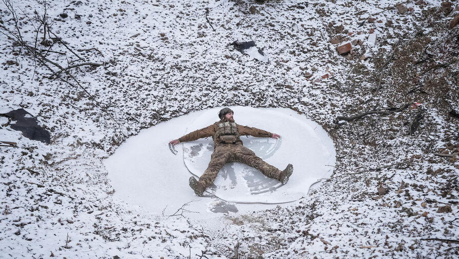 доминион сериал люцифер. святая лючия швеция. снежные ангелы сериал 2021. круг фильм 2014. скульптура ангела тоскана.