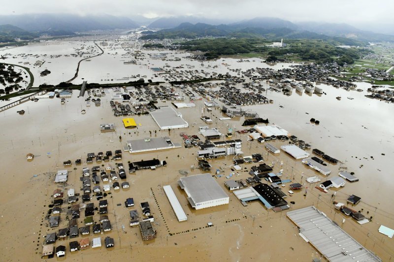 Затопленные дома в Курасики #KURASHIKI, #Okayama, #hiroshima, ynews, наводнение, стихия, япония