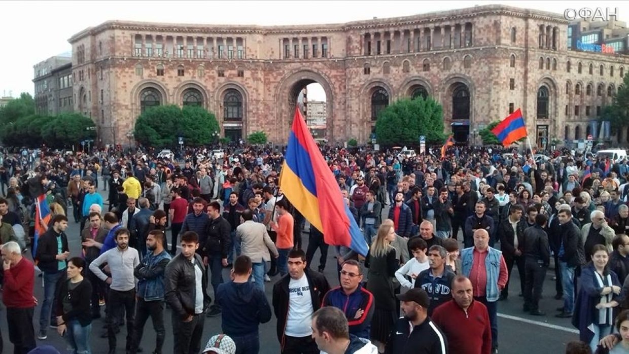 Население армении на сегодня. Население Армении. Армения люди. Ереван население. Армяне в Ереване.
