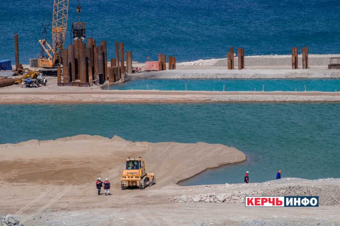 Появились новые фотографии строительства Керченского моста