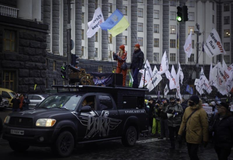 Новый майдан 2024. Новомайдан. Митинг Киев полиция Майдане независимости.