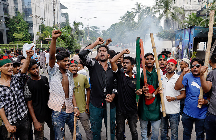    Mohammad Ponir Hossain/Reuters