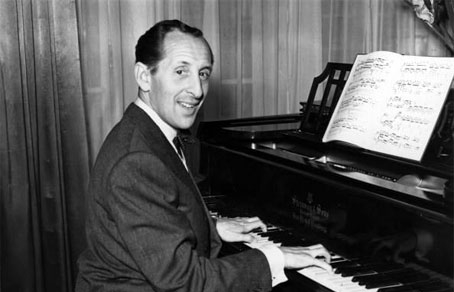 http://www.runyweb.com/images/articles/8665/454-292-Vladimir_Horowitz_top.jpg