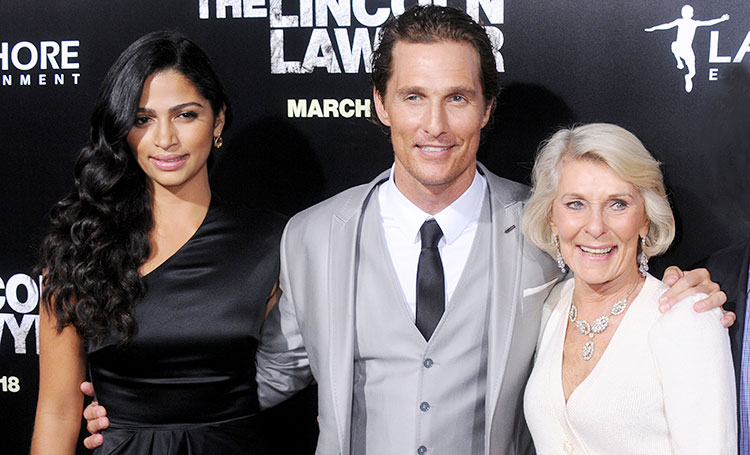 Первое совместное интервью: Мэттью Макконахи и его мама рассказали, почему не общались 8 лет