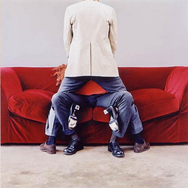 Одетая порнография – фотографический оксюморон Эдуара Леве Одетая порнография – фотографический оксюморон Эдуара Леве