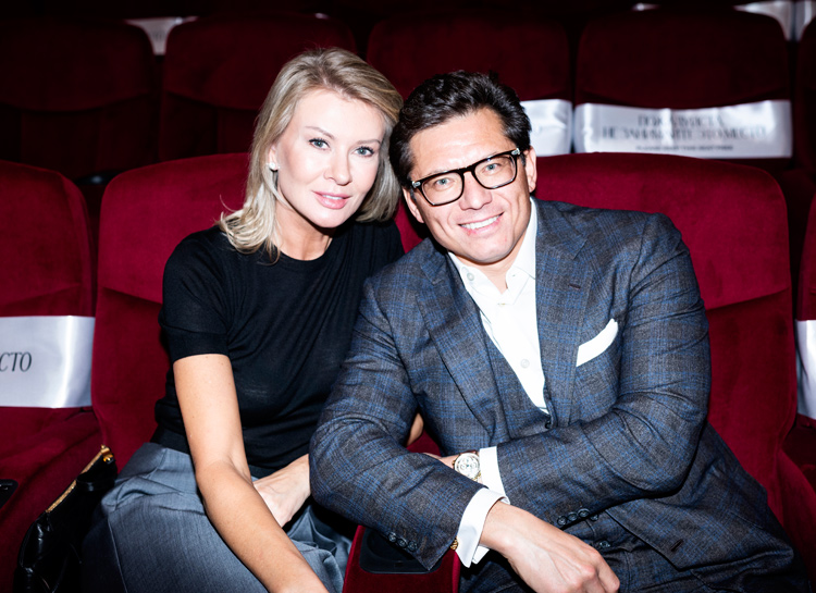 Ксения Собчак, Светлана Бондарчук, Надежда Оболенцева и другие на дне рождения Клуба "418" Ксения Собчак, Светлана Бондарчук, Надежда Оболенцева и другие на дне рождения Клуба "418" Звезды,Красная дорожка