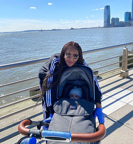 Здоровье дороже: Наоми Кэмпбелл выбросила пончо от Burberry за 4000 долларов, чтобы не заразиться коронавирусом Здоровье дороже: Наоми Кэмпбелл выбросила пончо от Burberry за 4000 долларов, чтобы не заразиться коронавирусом Дети,Дети знаменитостей